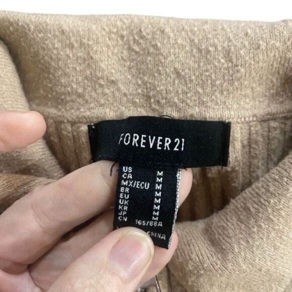 Forever 21 Y2K collared front zip ribbed cropped medium blouse tan - Picture 2 of 5